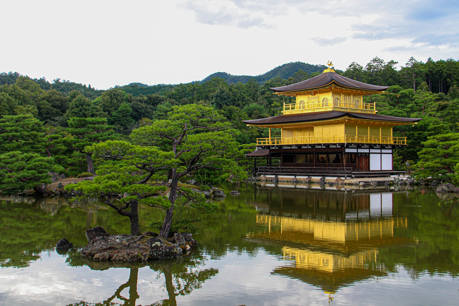 Kinkaku-ji Golden Pavilion