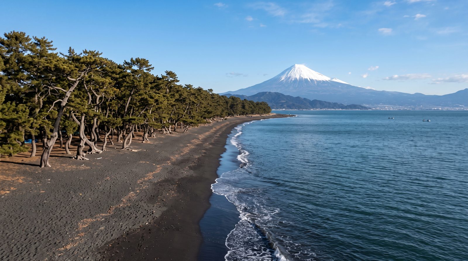 Miho no Matsubara, two stars in the 2020 Michelin Green Guide — the pine-lined shore with Mt. Fuji across Suruga Bay (illustrative image)